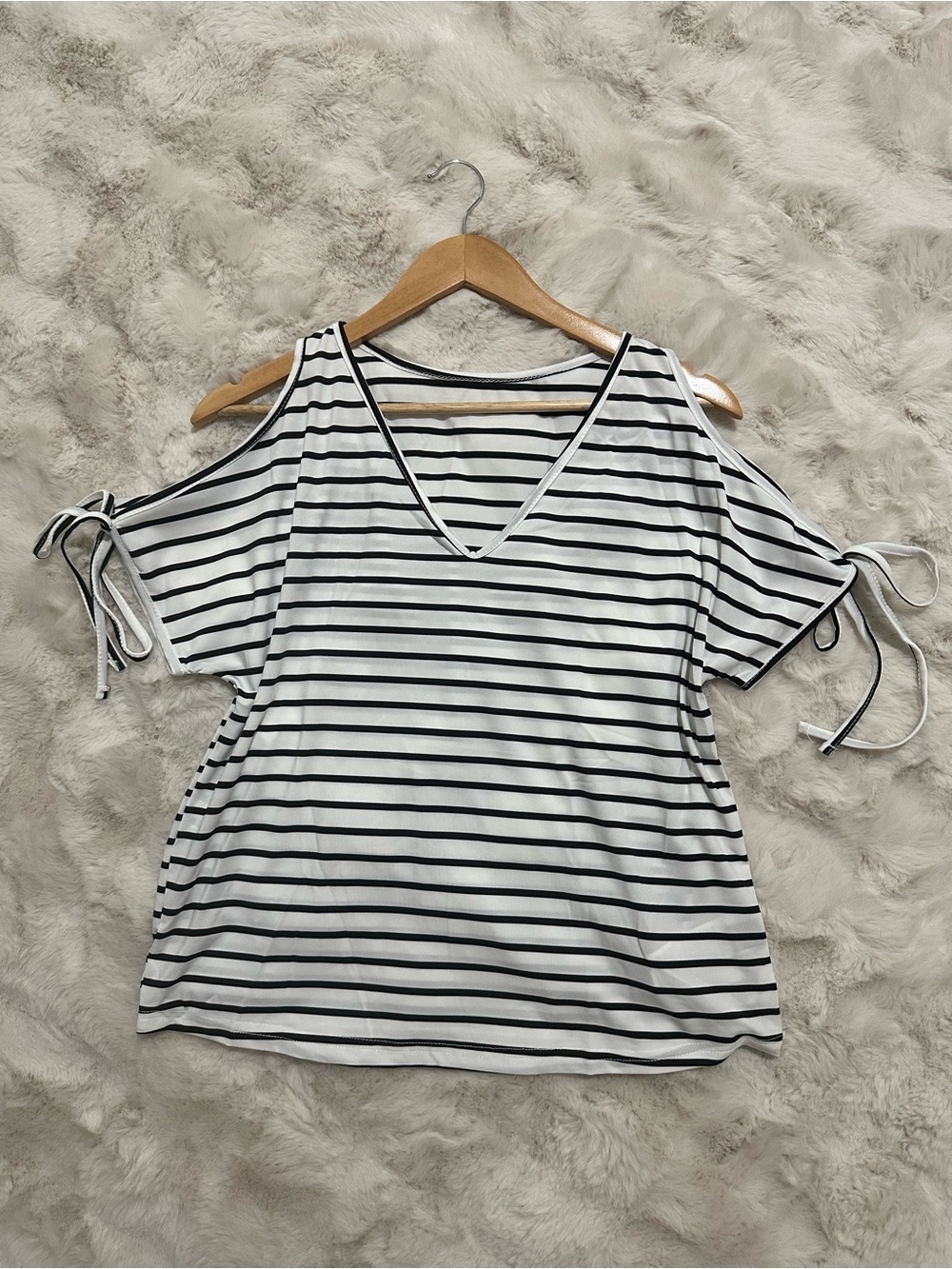 SHEIN Striped Cold Shoulder Top